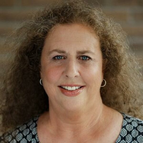 Leslie Cordes